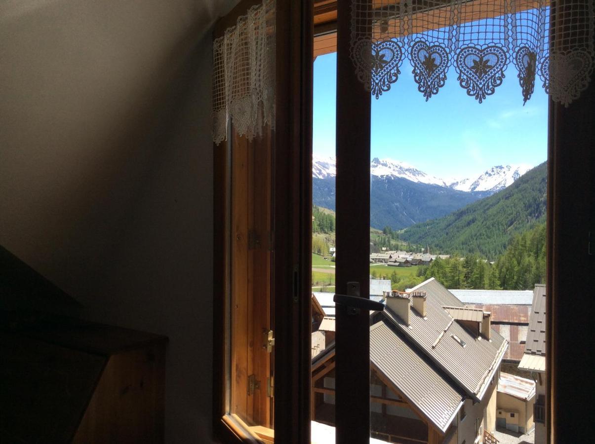 Chambre D'Hote Les Carlines Арв'є Екстер'єр фото
